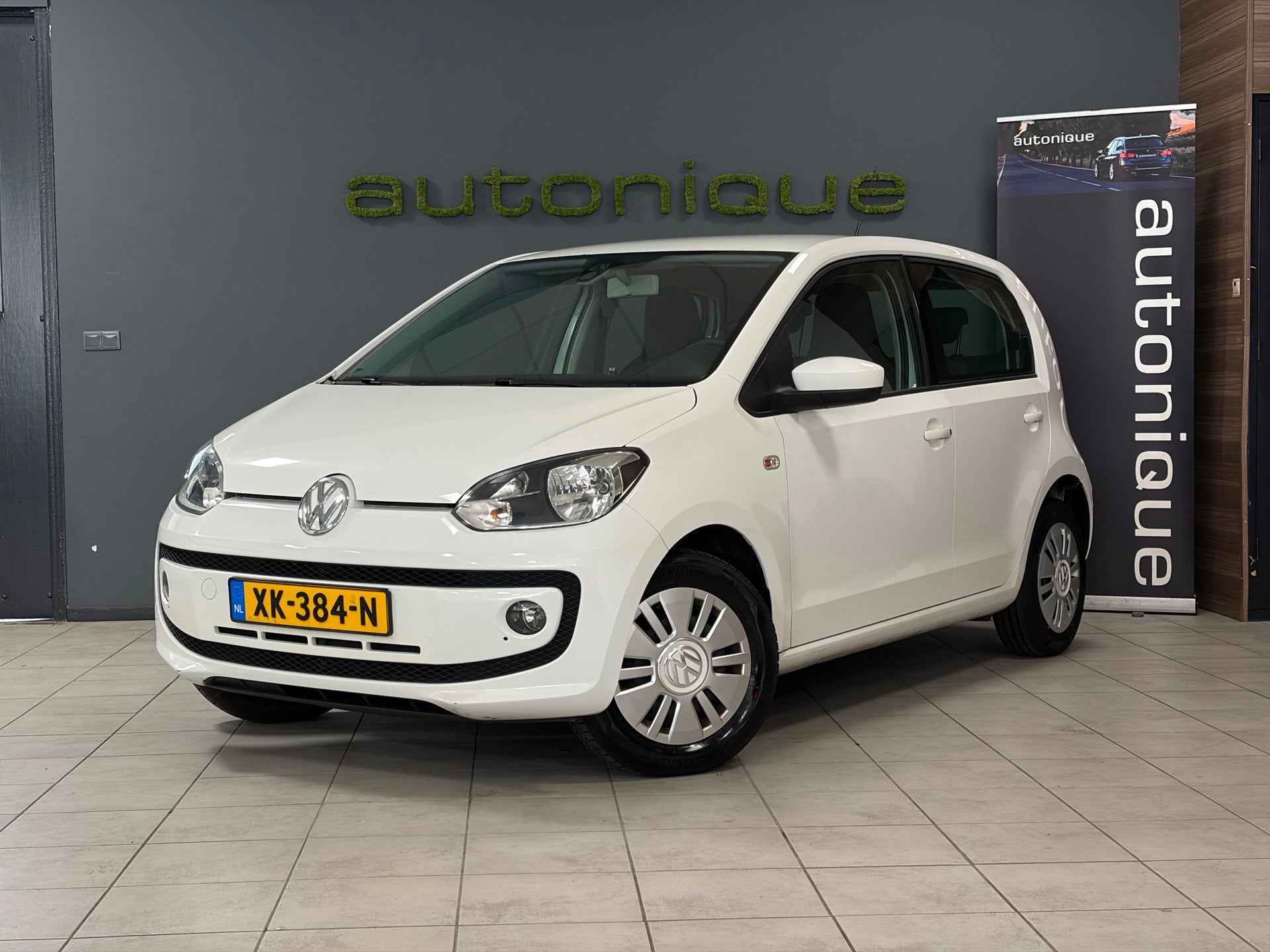 Volkswagen Up! 1.0 high up! automaat airco/cruise, Euro 5, Stof, Gebruikt, 4 stoelen