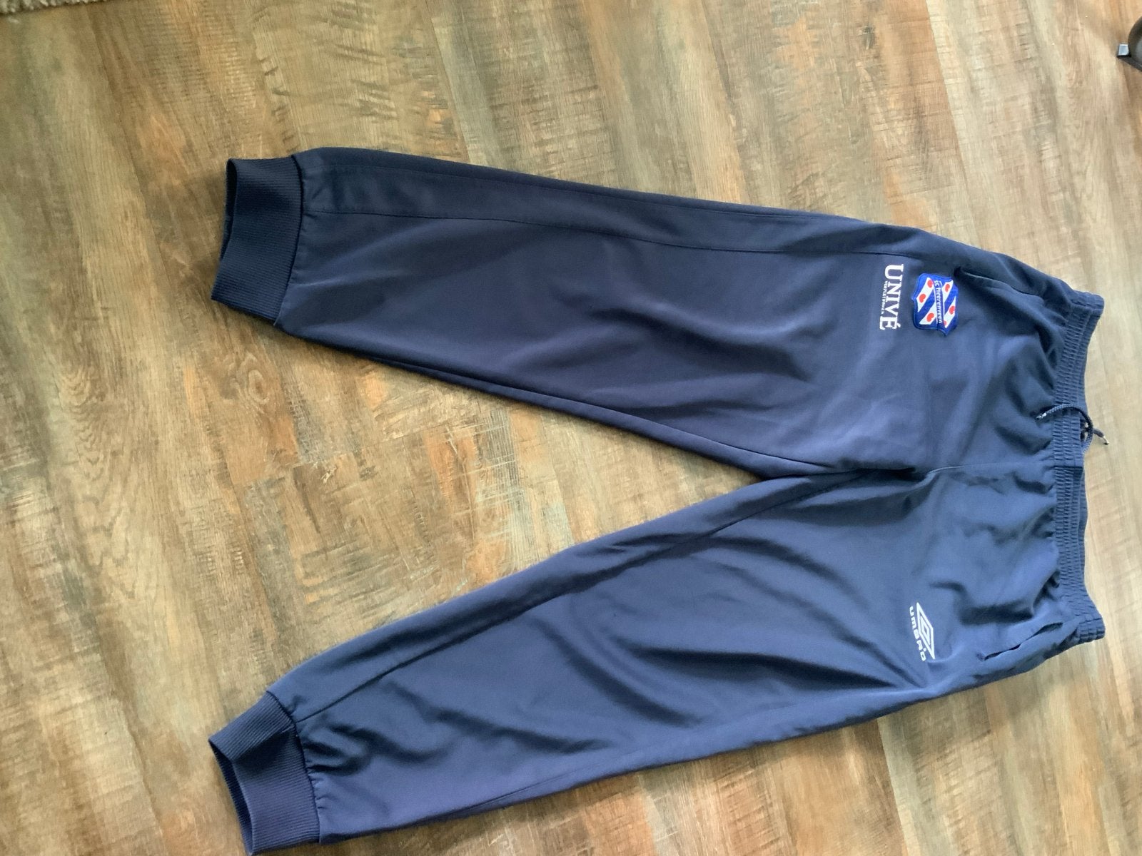 Umbro SC Heerenveen trainingsbroek - Maat XL, Blauw, Maat 56/58 (XL), Ophalen of Verzenden, Zo goed als nieuw