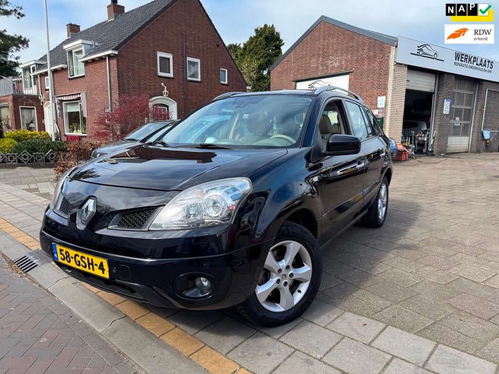 Renault Koleos 2.5 Privilège 4WD NW.APK .PANORMADAK.CRUISE., Auto's, Renault, Koleos, Gebruikt, 2000 kg, Leder en Stof