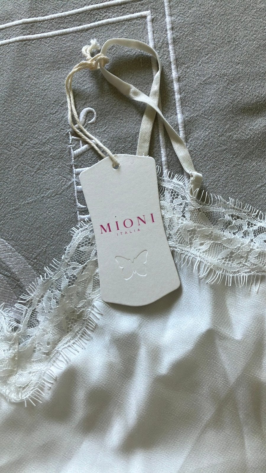 Mioni hempje 36/38, Kleding | Dames, Ophalen of Verzenden, Wit, Hemd