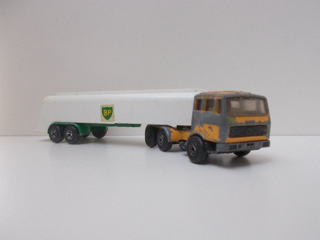 6411 Mercedes-Benz Truck + BP Trailer Efsi 1:87, Hobby en Vrije tijd, Modelauto's | 1:87, Ophalen of Verzenden, Gebruikt, Bus of Vrachtwagen