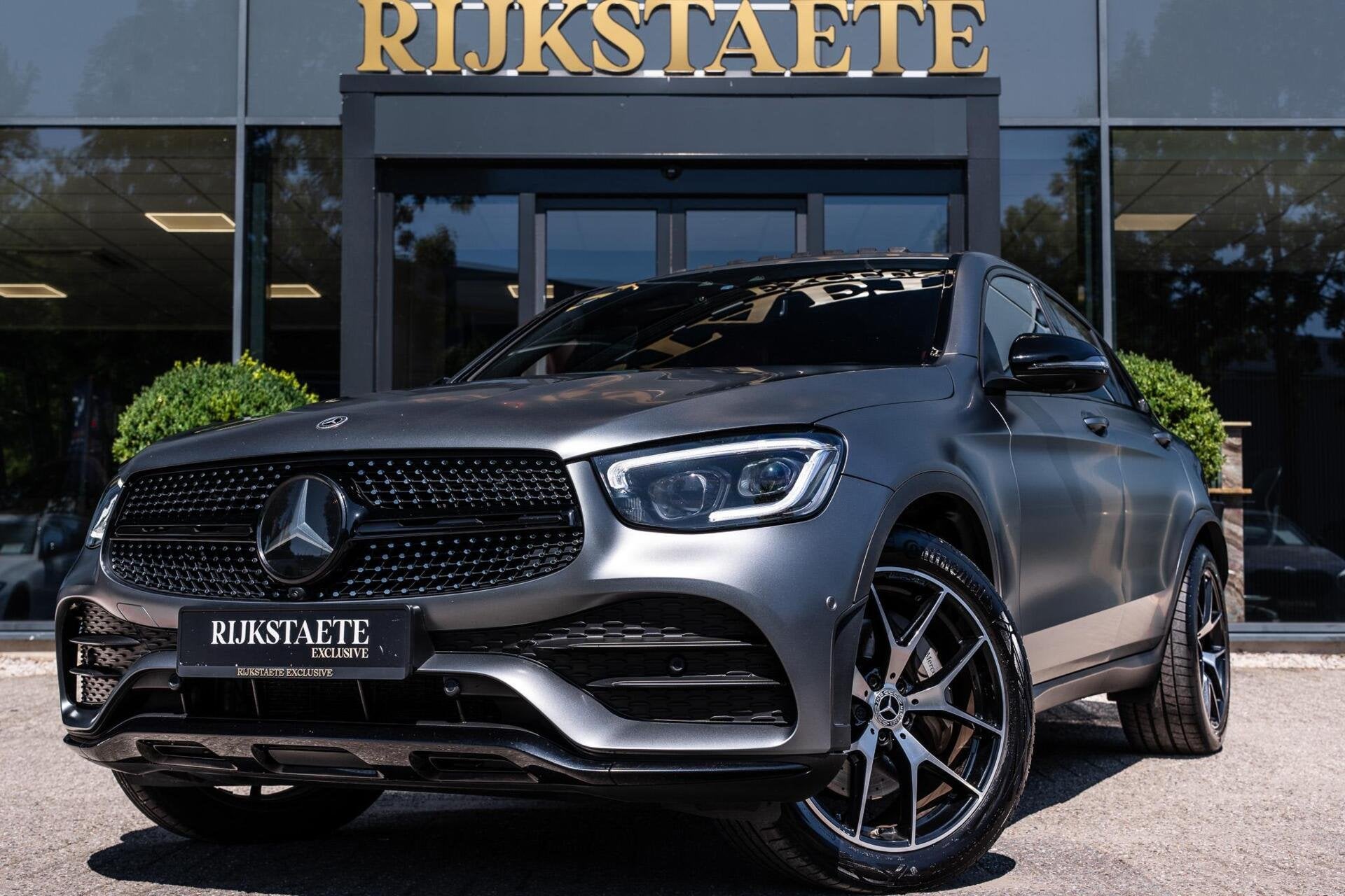 Mercedes GLC-klasse 300e 4MATIC AMG Line|PANO|BURMESTER|360, Automaat, 1940 kg, Gebruikt, Euro 6