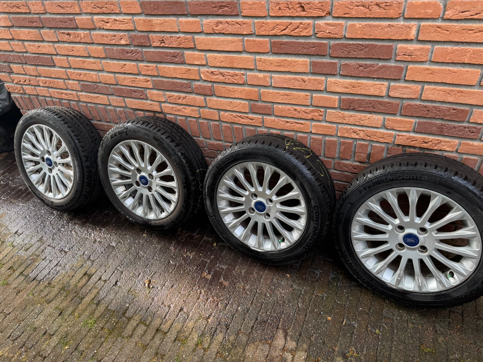 Ford 16 inch velgen met Continental PremiumContact banden, Auto-onderdelen, Banden en Velgen, Ophalen, Gebruikt, 16 inch, Banden en Velgen