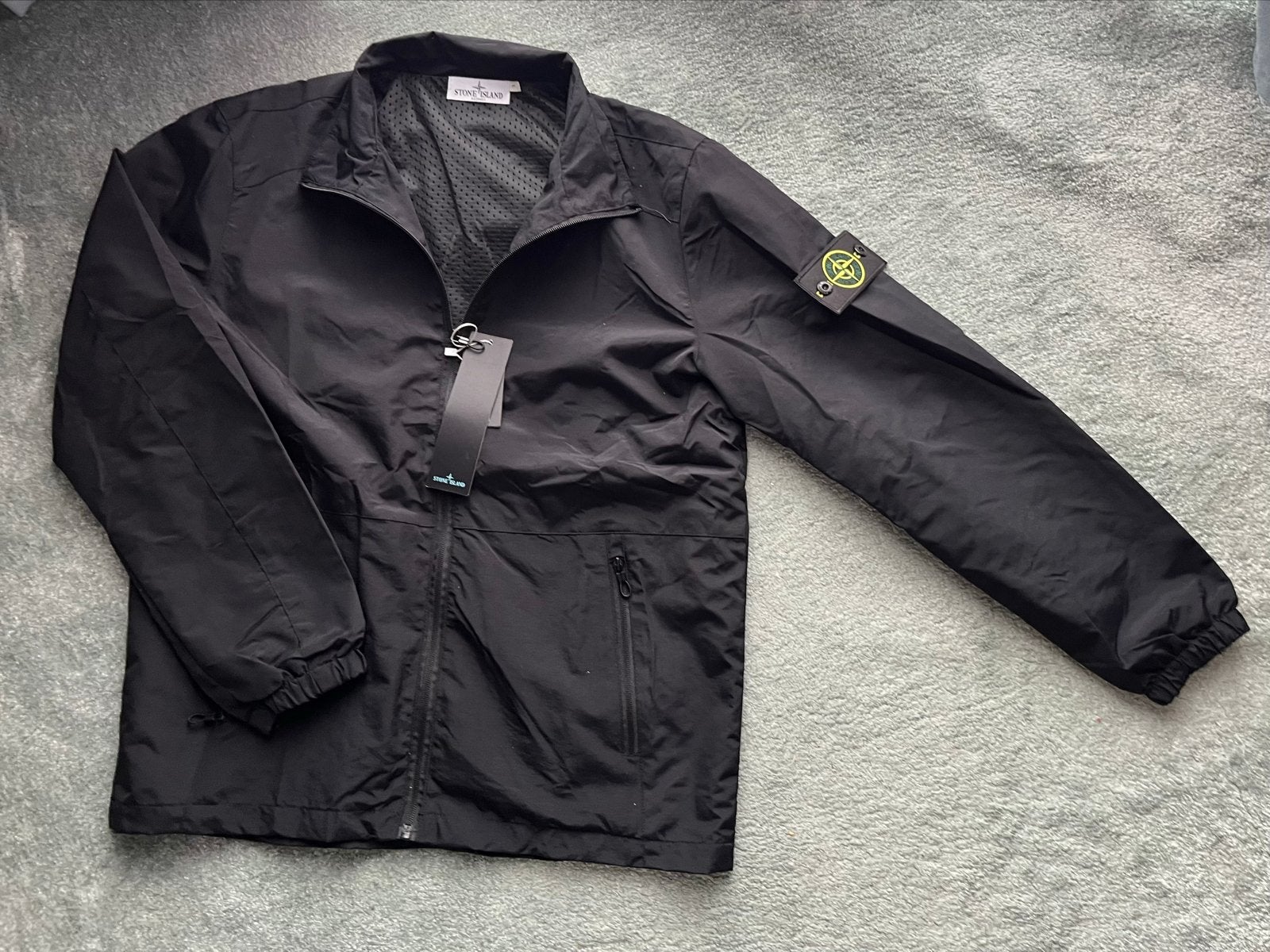 Stone Island Zwarte Jas Maat XL - Zo goed als nieuw, Kleding | Heren, Ophalen of Verzenden, Zo goed als nieuw, Maat 56/58 (XL)