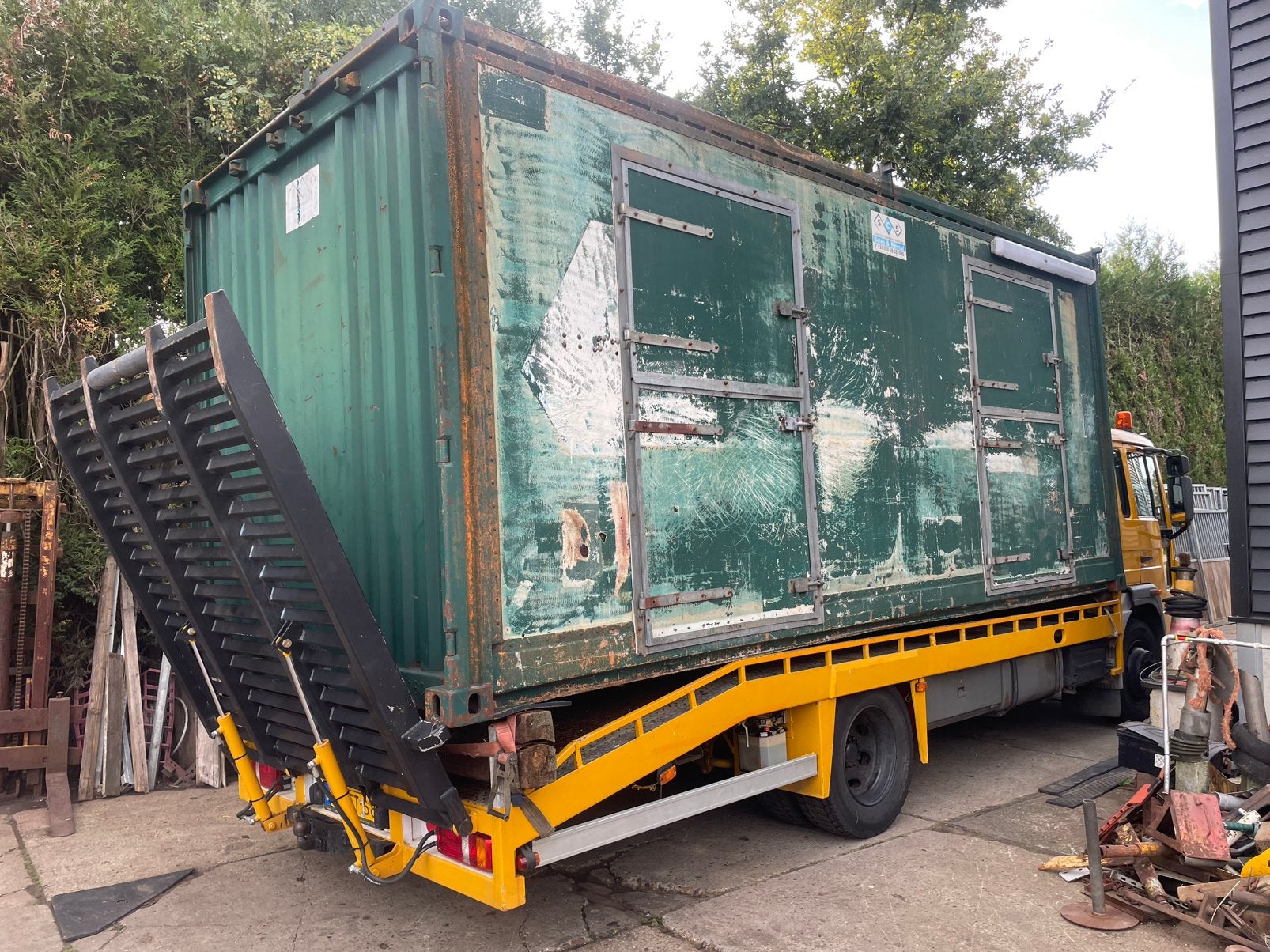 Diverse paarden en pony stal container, Toebehoren, 4 paarden of pony's of meer