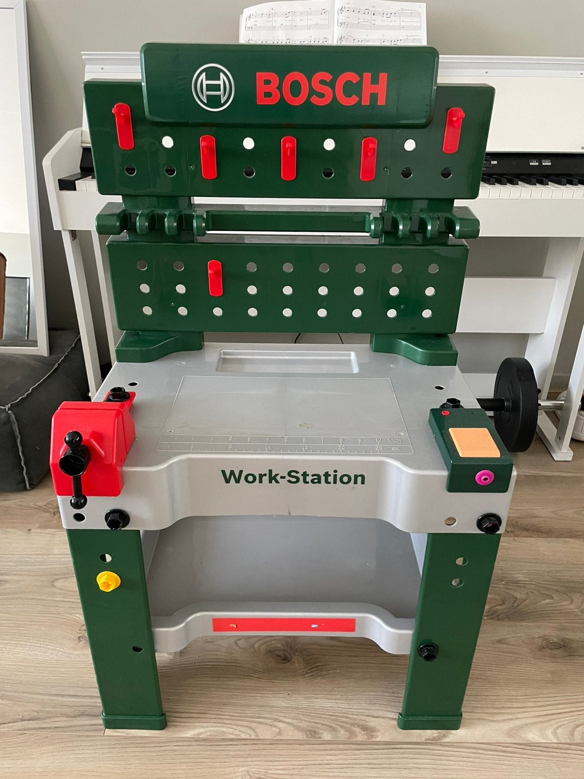 Gereedschap werkbank Bosch / Speelgoed, Kinderen en Baby's, Speelgoed | Speeltafels, Ophalen, Gebruikt