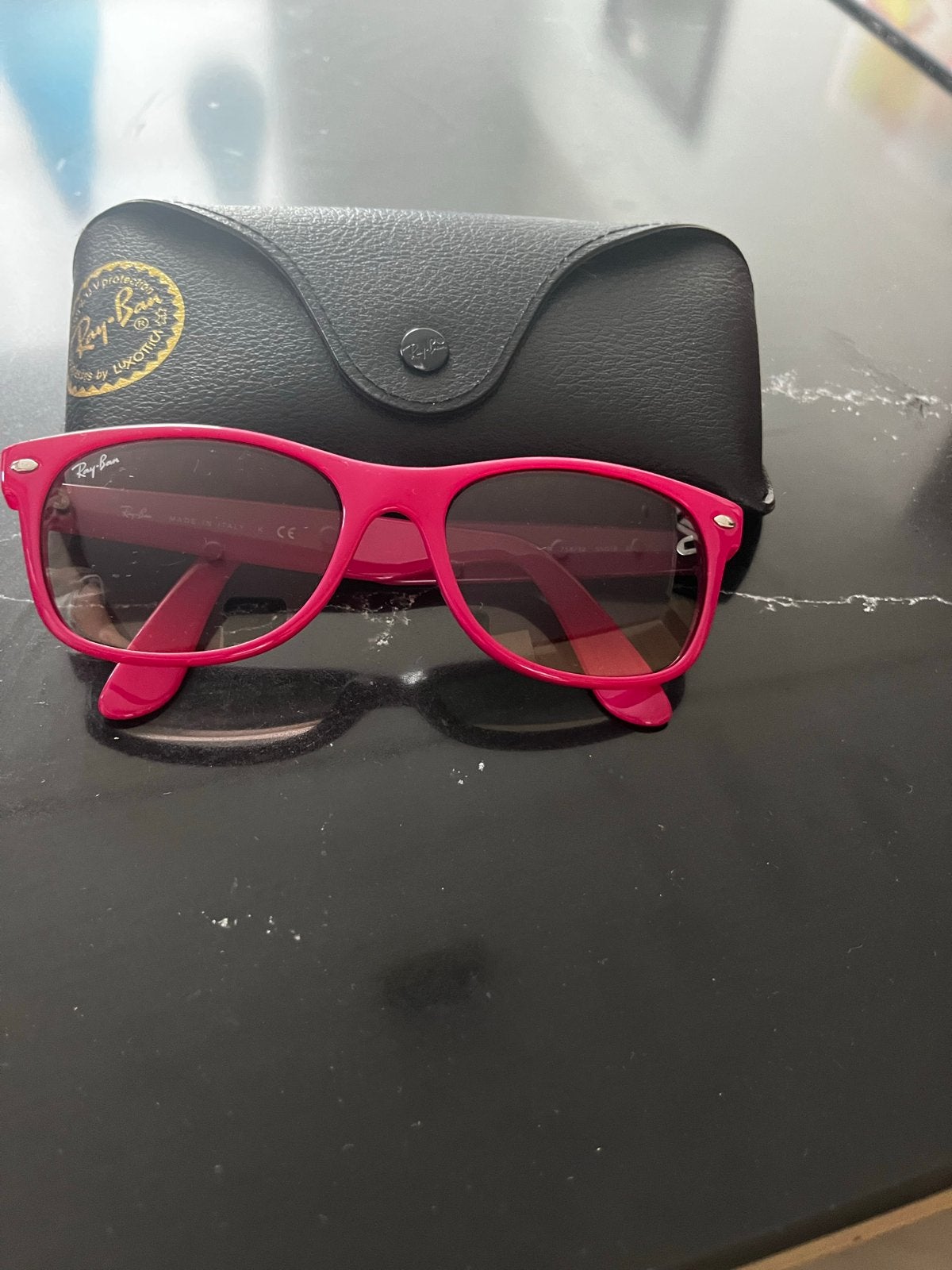 Ray-Ban New Wayfarer zonnebril - Roze - Goede staat, Zonnebril, Ophalen of Verzenden, Zo goed als nieuw, Ray-Ban