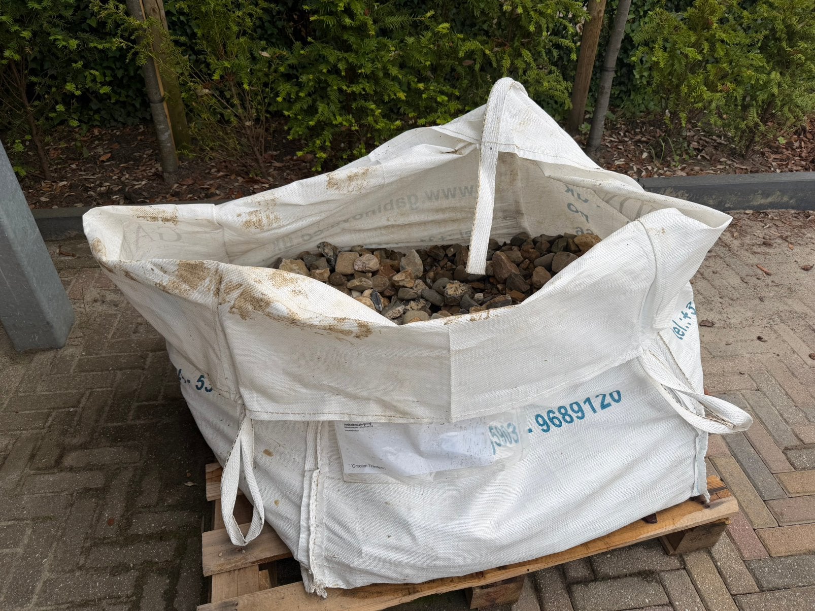 GRATIS! Maaskeien 60-100 mm (siergrind), Tuin en Terras, Grind, Keien en Split, Ophalen, Overige materialen, Gebruikt, Kei