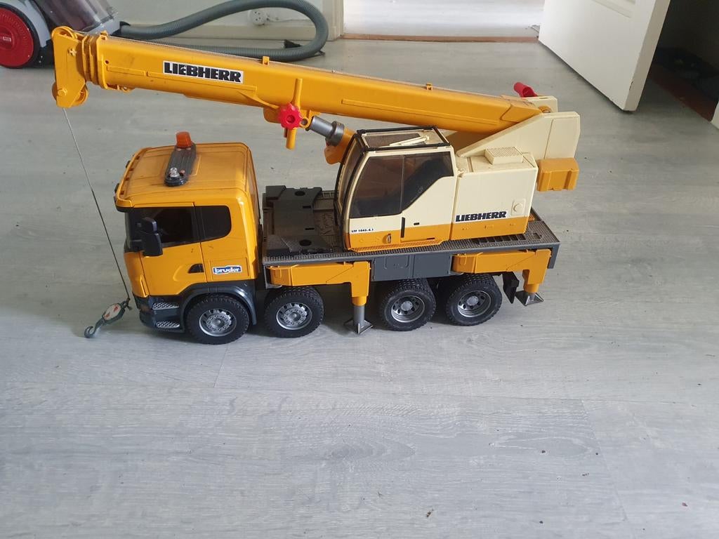 Bruder Scania Liebherr Kraanwagen - Speelgoed Kraan, Ophalen of Verzenden, Gebruikt