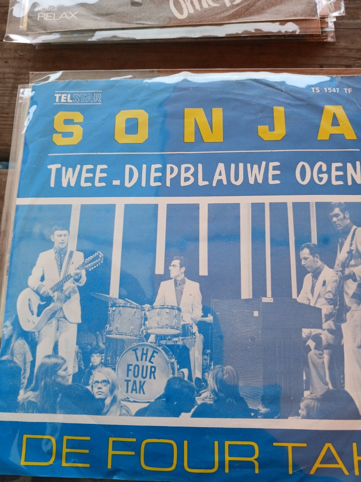 Sonja - Twee Diepblauwe Ogen / De Four Tak - Piraten Singel, Gebruikt, 7 inch, Ophalen of Verzenden, Overige typen