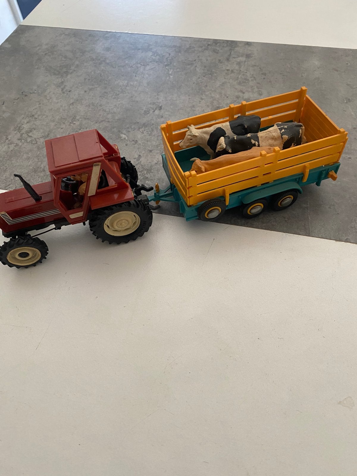 Fiat 880 met vee aanhangerwagen in goede staat, Ophalen of Verzenden, Zo goed als nieuw