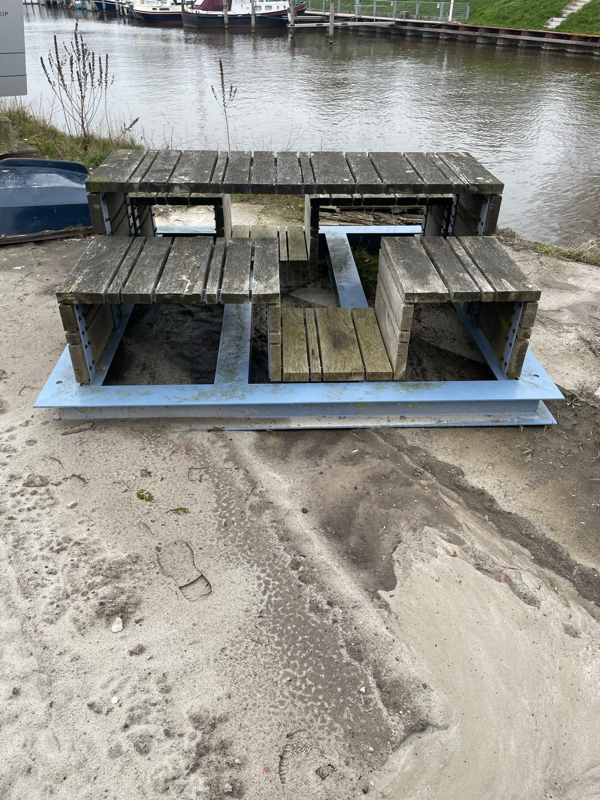 Te koop picknick tafel hardhout op stalen frame, Tuin en Terras, Ophalen, Rechthoekig, Hout