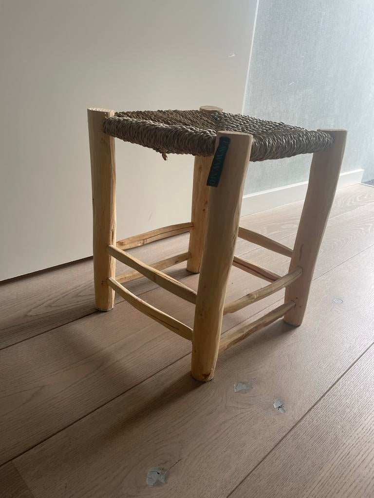 Bohemian Rustiek Landelijk Krukje - Vierkant, 34x34x42 cm, Huis en Inrichting, Ophalen of Verzenden, Gebruikt, Hout