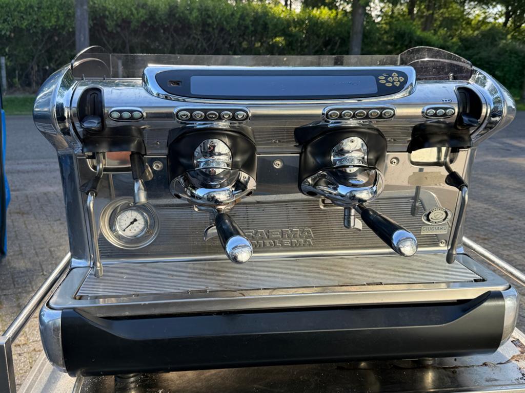 Faema Emblema Espressomachine (2017) - Goed onderhouden, Ophalen of Verzenden, Gebruikt, Espresso apparaat