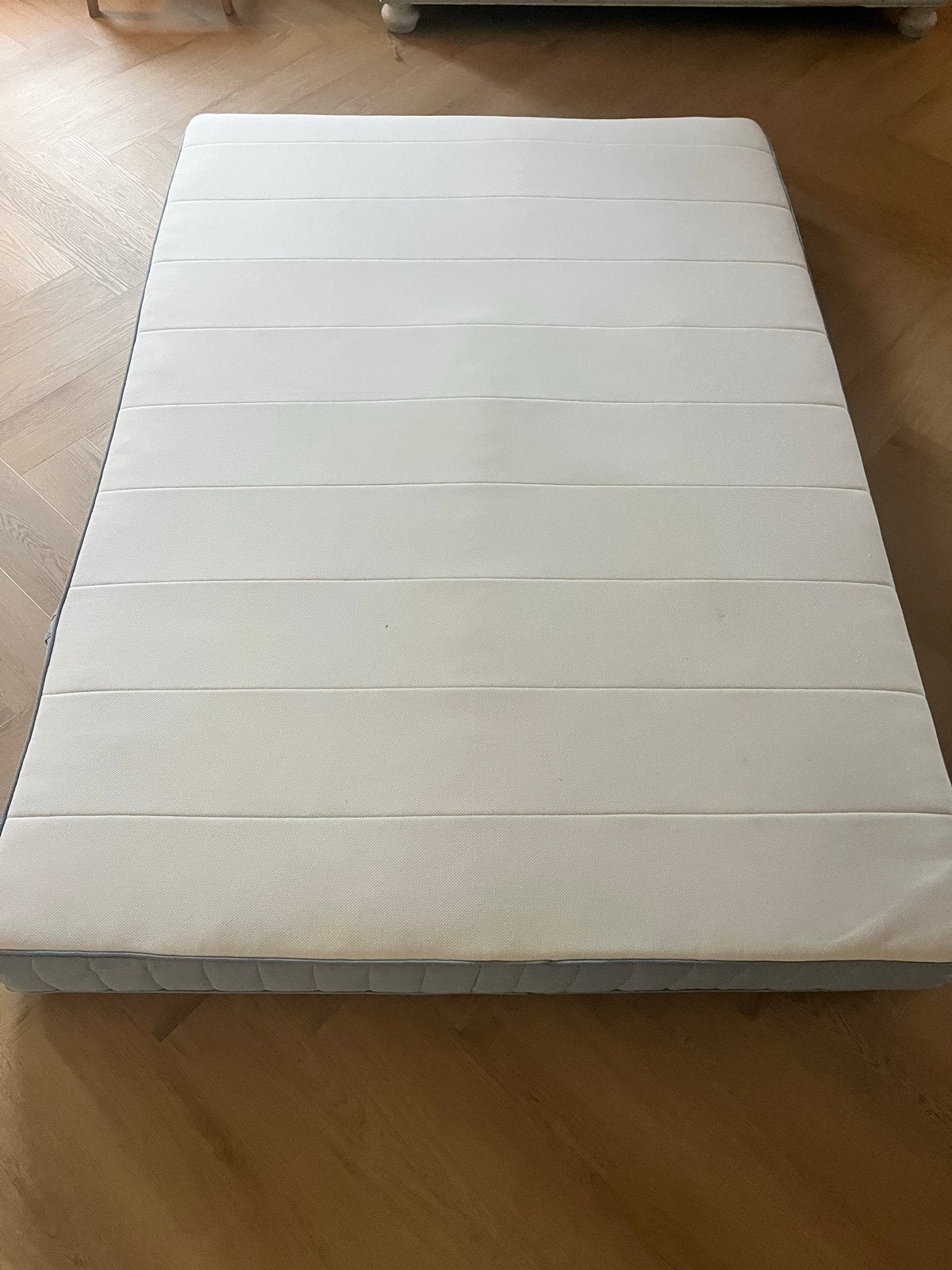 IKEA Vesteröy matras 140x200 cm, Huis en Inrichting, Ophalen, Gebruikt, Tweepersoons, 140 cm