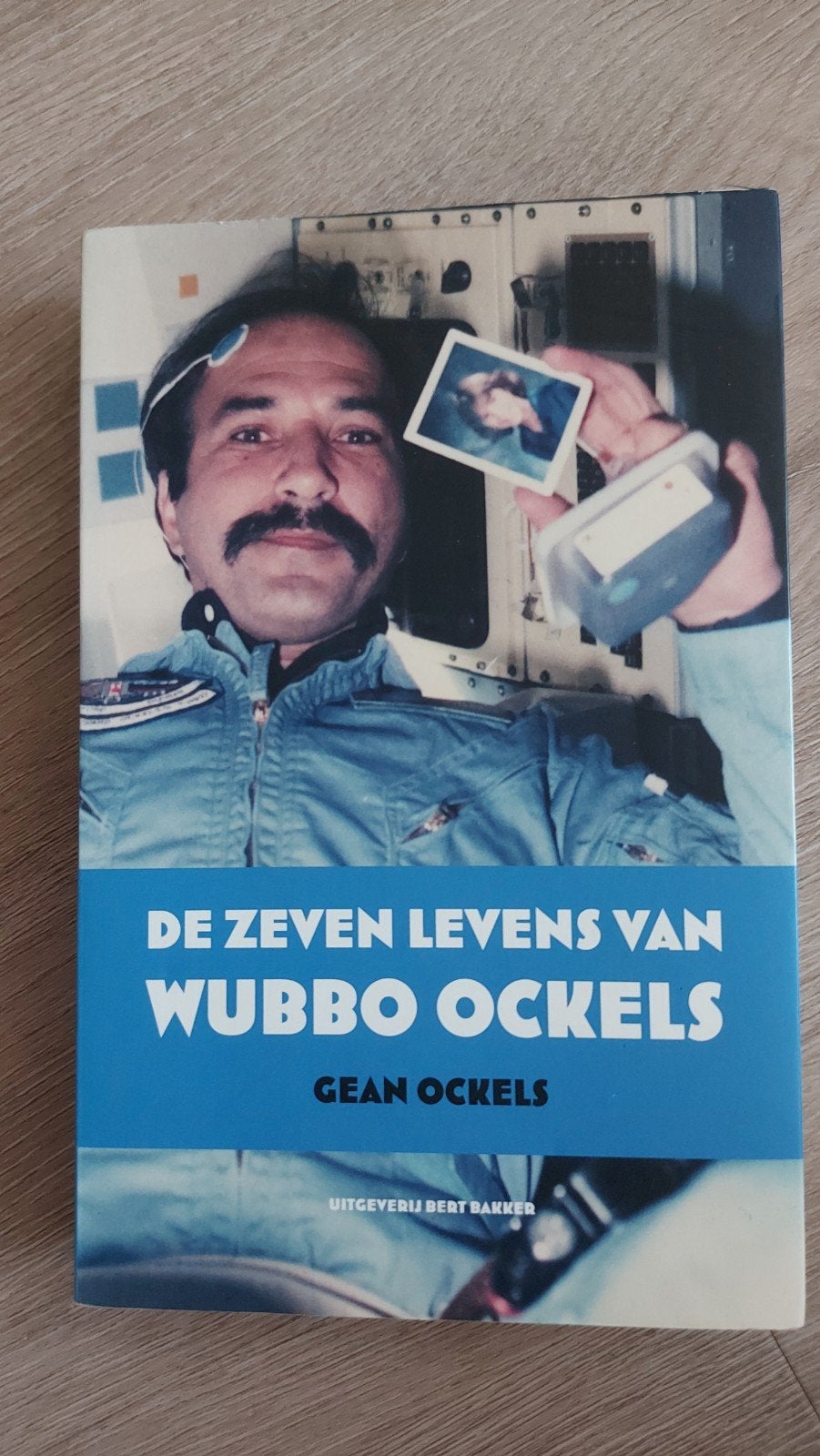 NN 1: De Zeven Levens van Wubbo Ockels - Gean Ockels, Boeken, Ophalen of Verzenden, Zo goed als nieuw, Gean Ockels, Wetenschap