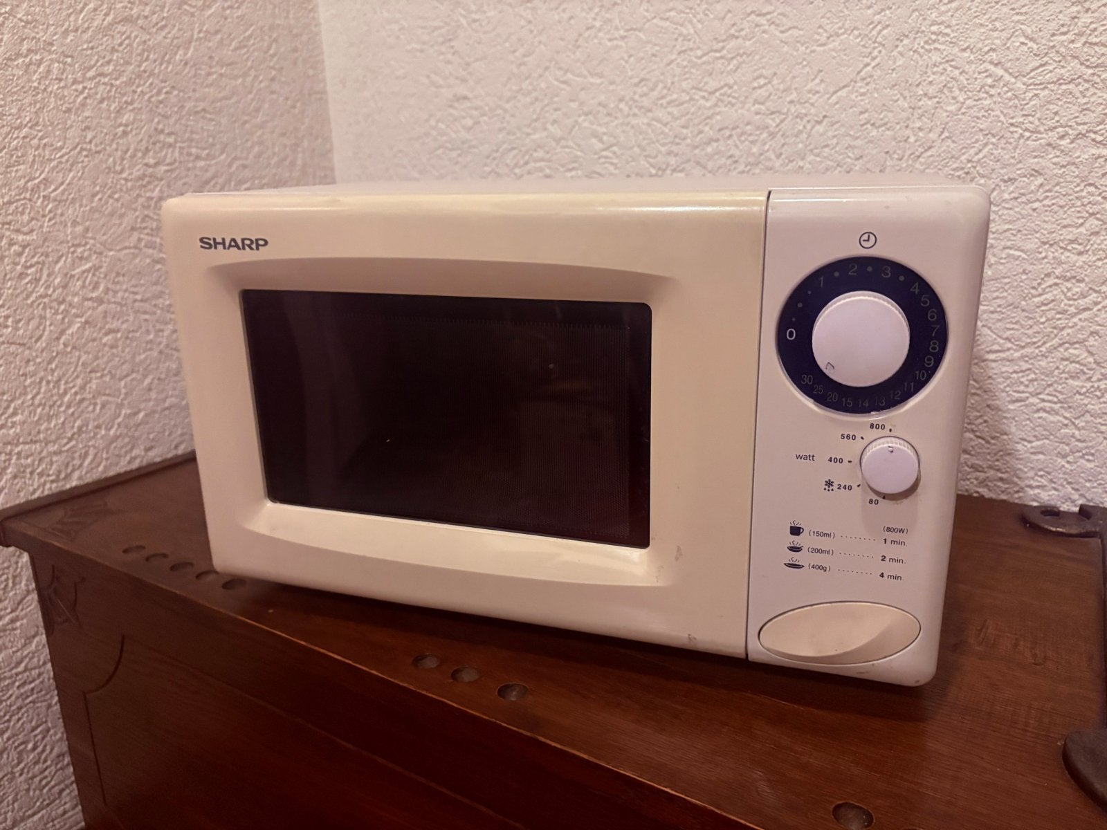 Sharp Magnetron - Wit - Goede staat, Witgoed en Apparatuur, Ophalen, Gebruikt, Magnetron, Draaiplateau
