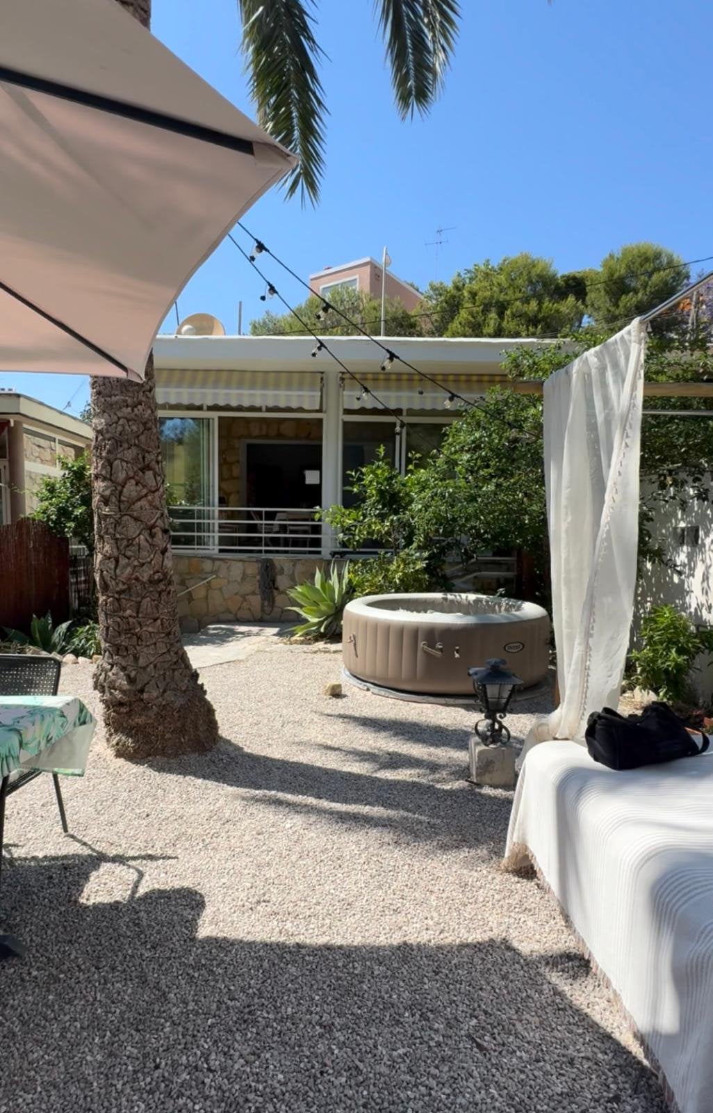 Heerlijk rustig Beach House te huur, Tuin