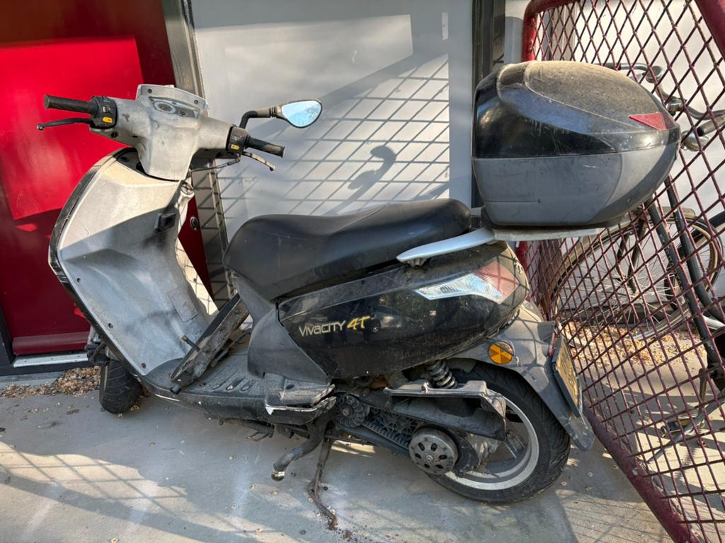Vivacity 4t, Ophalen of Verzenden, Gebruikt, Benzine
