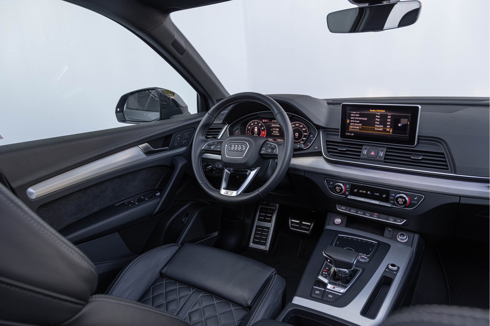 Audi SQ5 3.0 TFSI 354pk Quattro Pano Luchtv. B&O ACC Standka, Gebruikt, Euro 6, 2995 cc, Leder