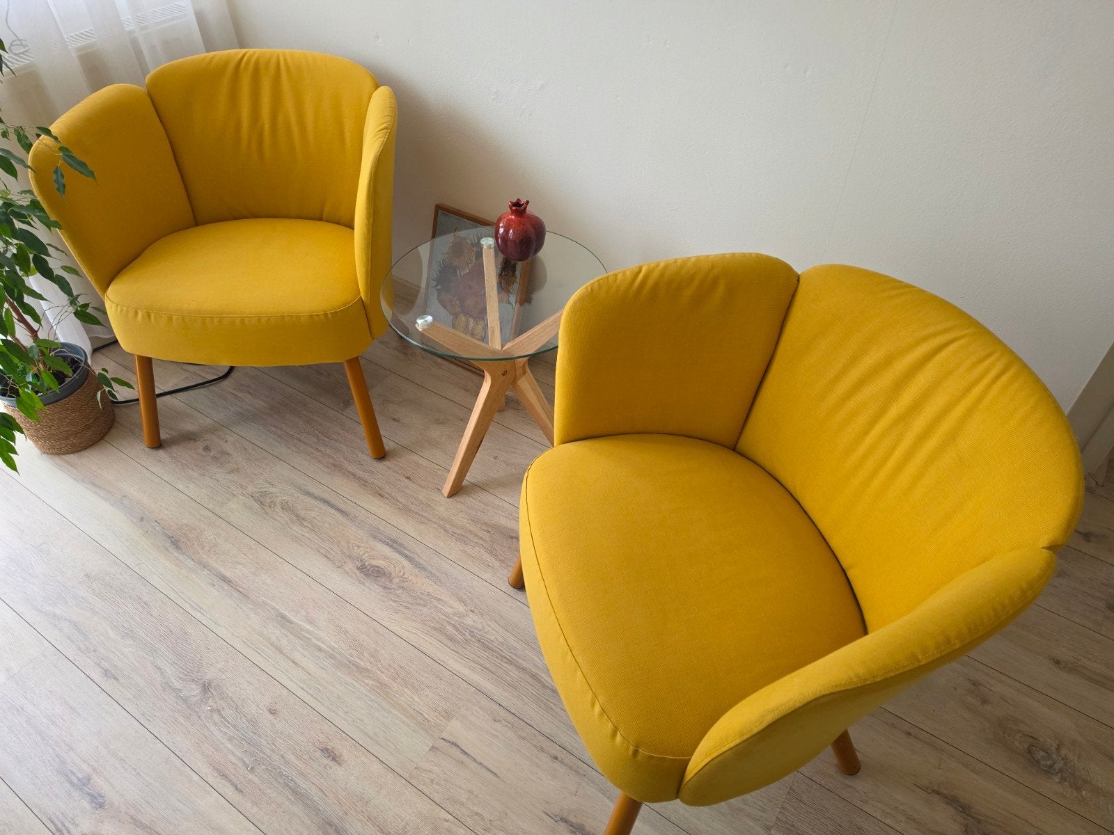 Twee gele IKEA HERRAKRA fauteuils, Huis en Inrichting, Ophalen, Twee, Overige kleuren, Modern, Scandinavisch