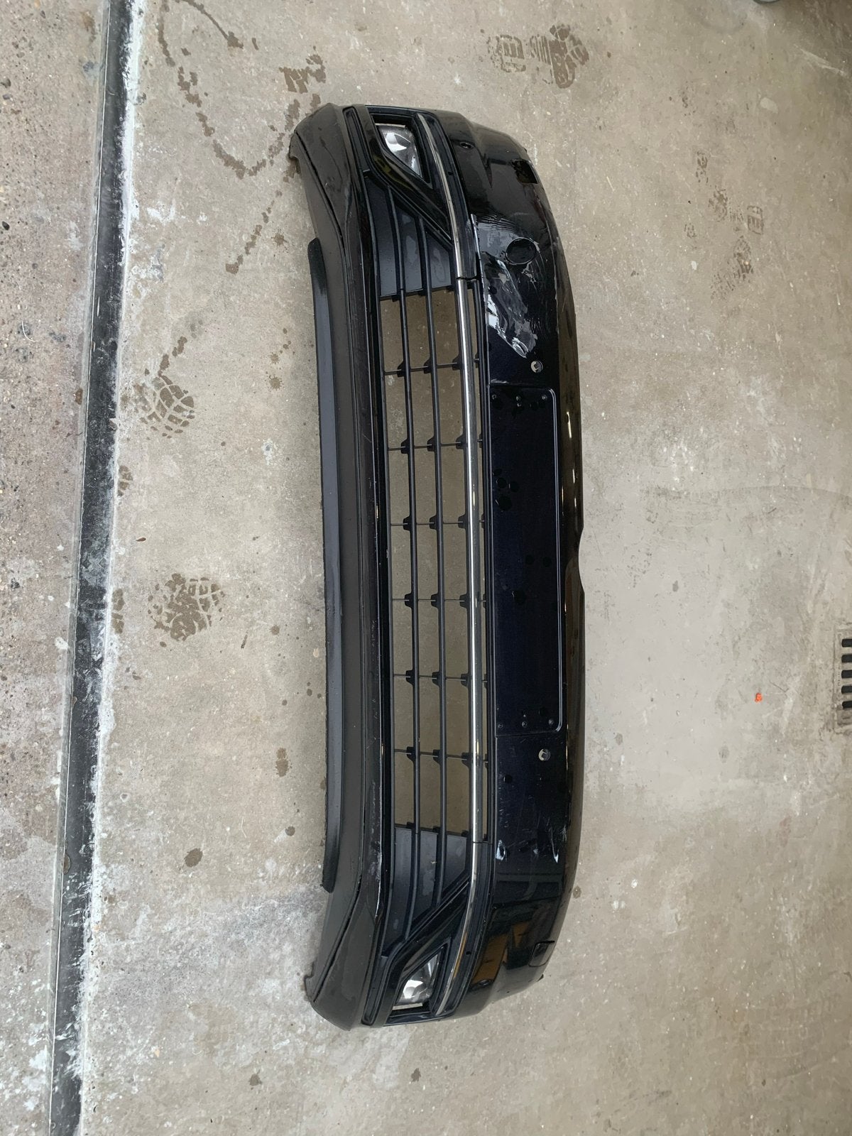 VW Golf 7 Voorbumper 2015-2019 Compleet met lichte schade, Ophalen, Gebruikt, Volkswagen