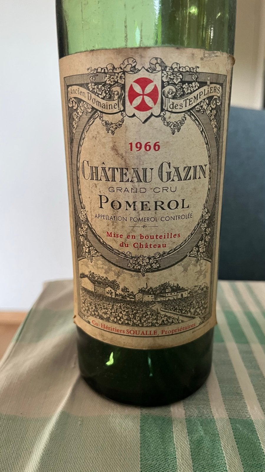 Lege fles Chateau Gazin Pomerol 1966 - Decoratie/Verzameling, Ophalen, Gebruikt, Frankrijk, Rode wijn
