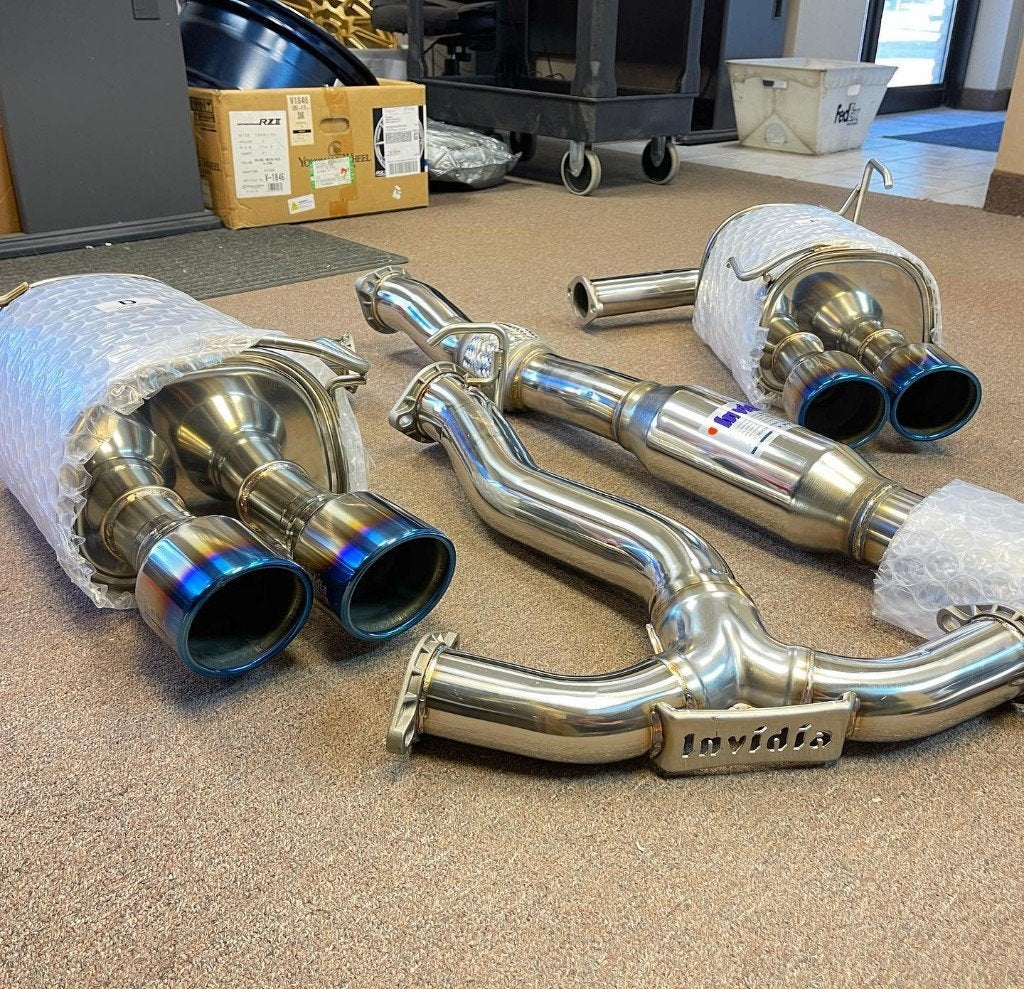 Invidia Q300 Catback uitlaatsysteem - Impreza WRX & STI 14+, Auto diversen, Tuning en Styling, Ophalen of Verzenden
