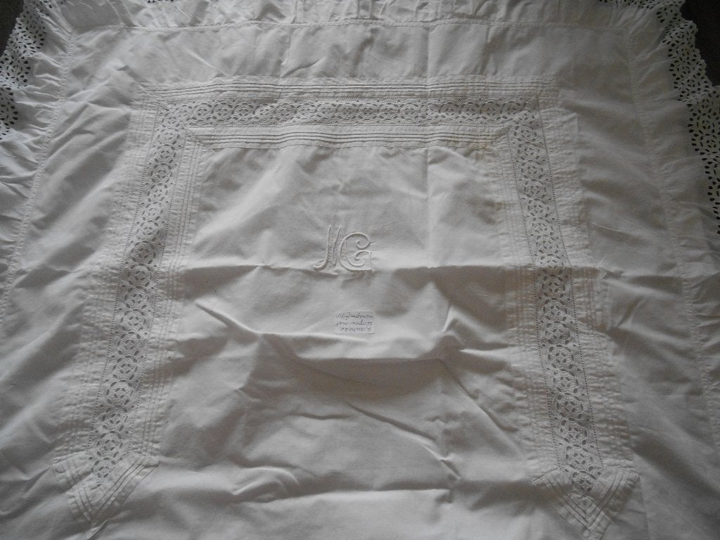 2 prachtige kanten antieke slopen met monogram, Ophalen of Verzenden