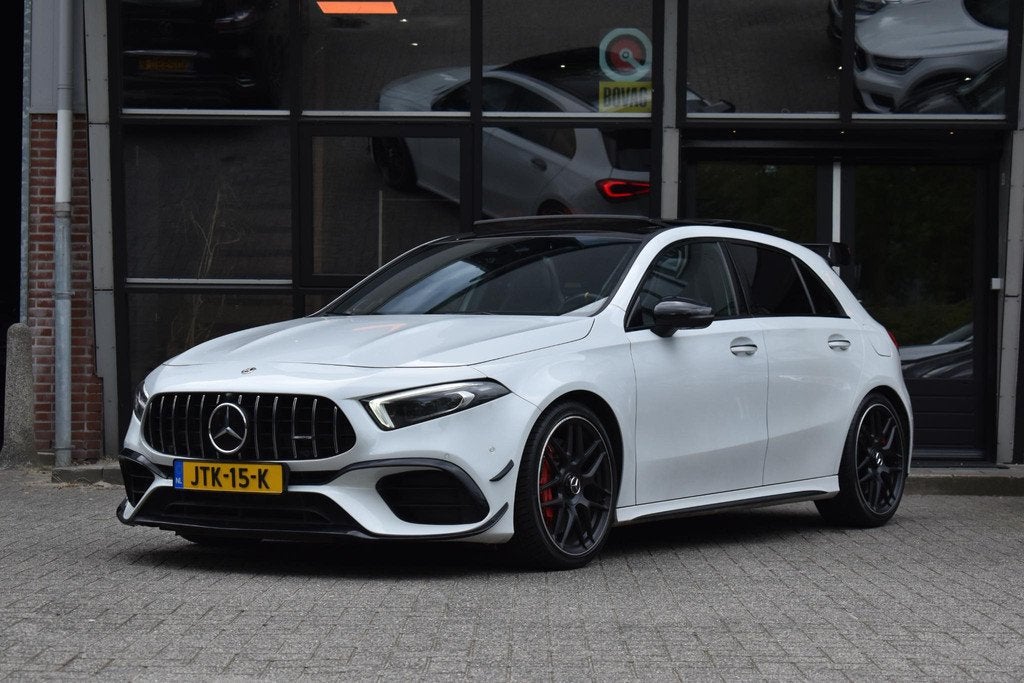 Mercedes-Benz A-klasse AMG 45 S 4MATIC+ Pano HUD Lane Burmes, Auto's, Mercedes-Benz, Automaat, Gebruikt, 4 cilinders, Leder en Stof