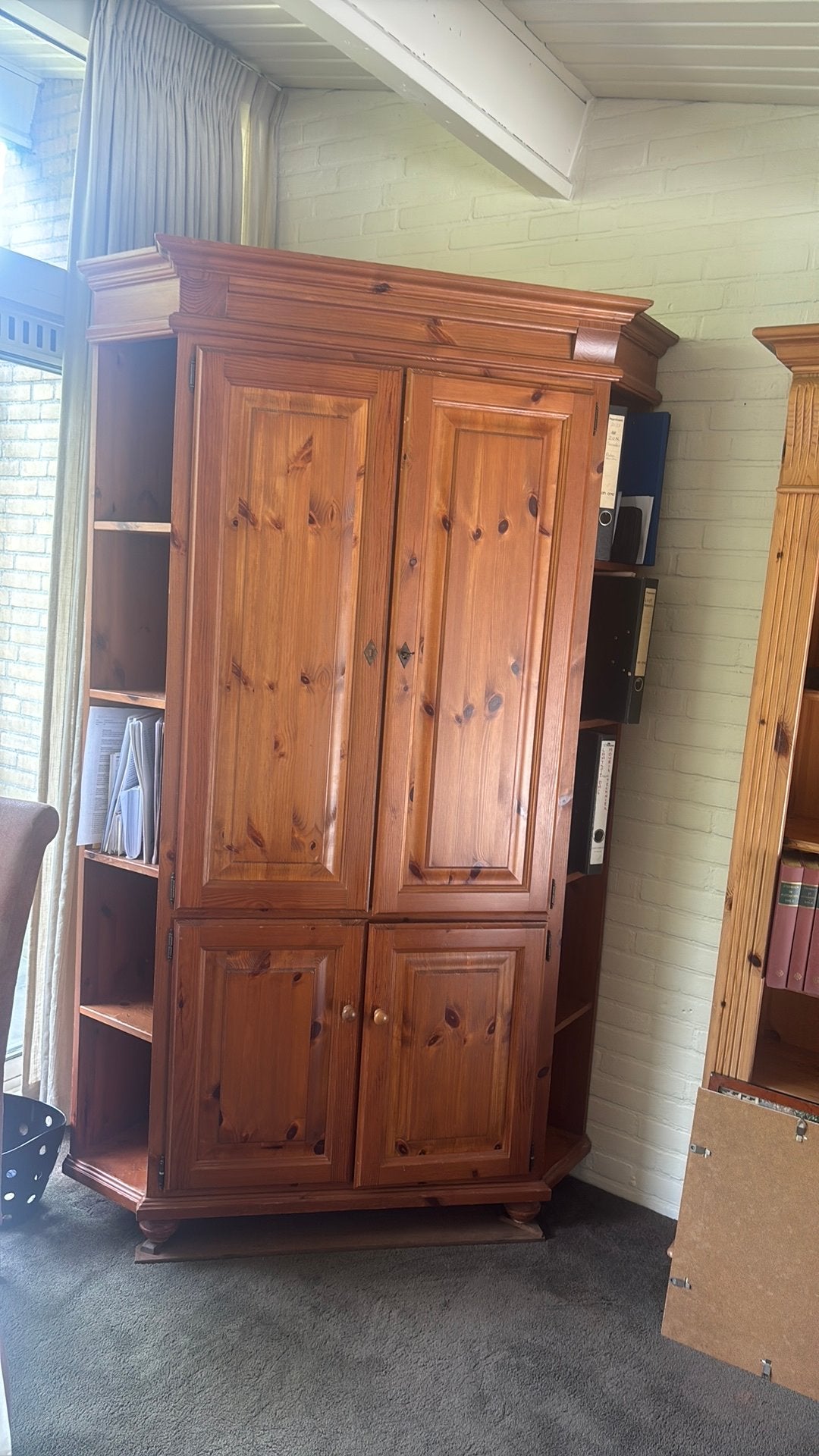 Grenen Computer/hoek-boekenkast, Ophalen