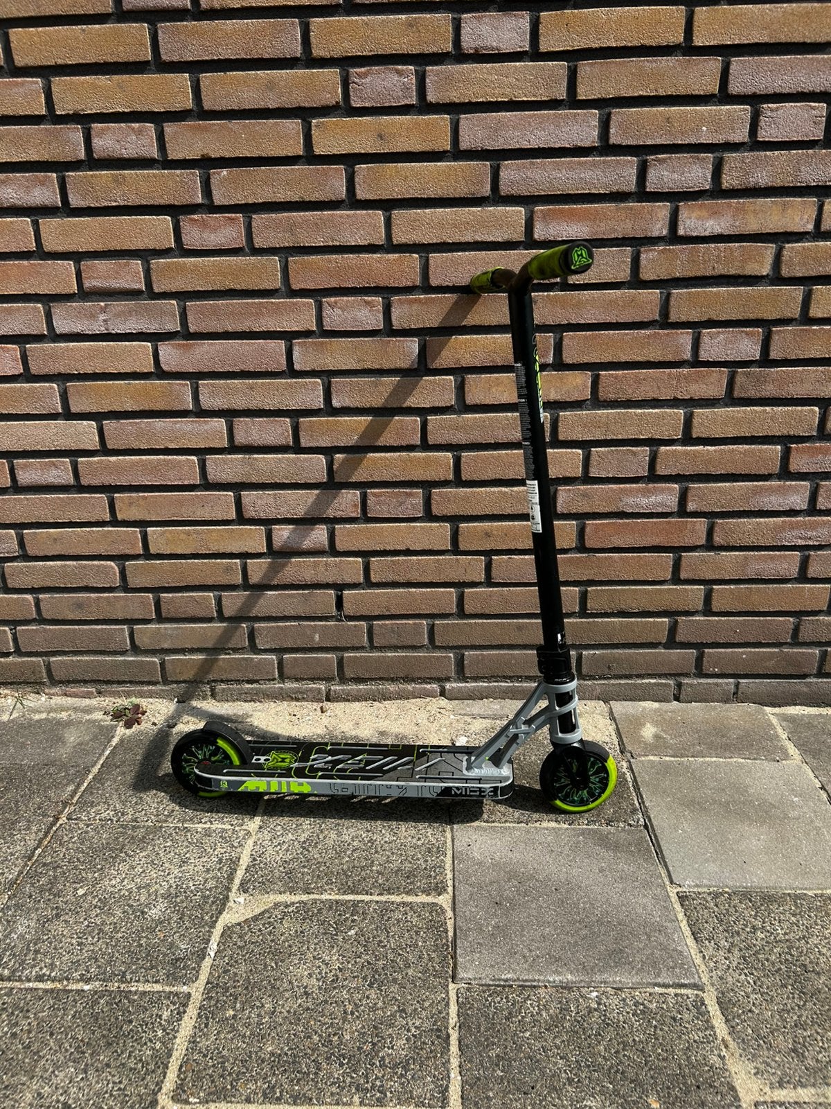 Step MGP MGX Pro Grey Green, Fietsen en Brommers, Steps, Zo goed als nieuw, Gewone step, Ophalen