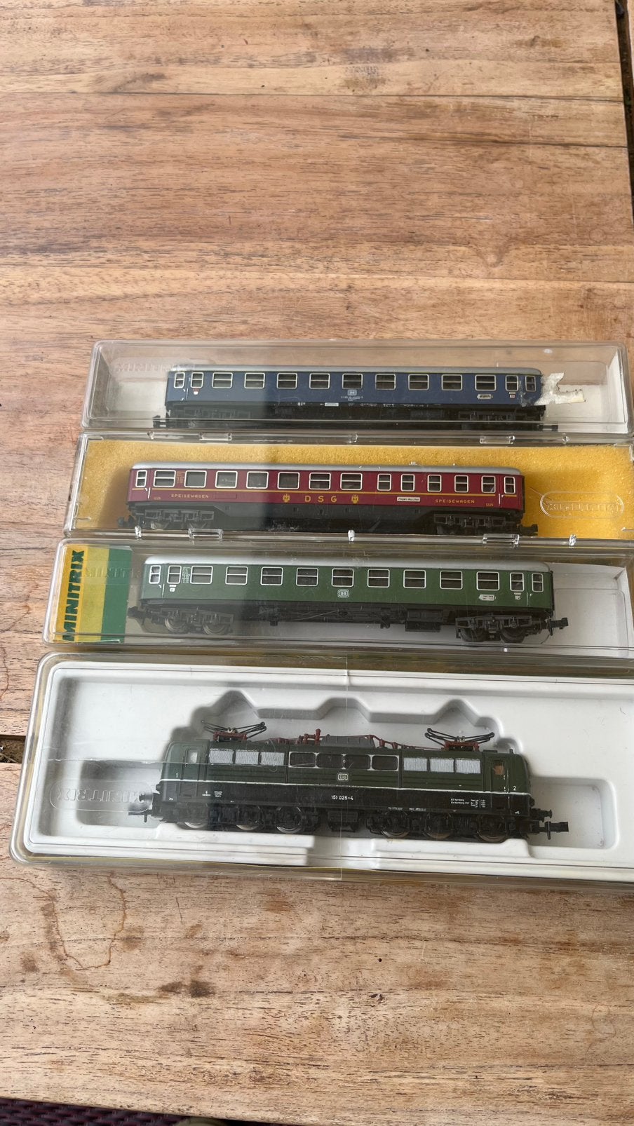 Mini Trix treinset, locomotief 2056 is getest, Treinset, Gelijkstroom, Trix, Ophalen of Verzenden