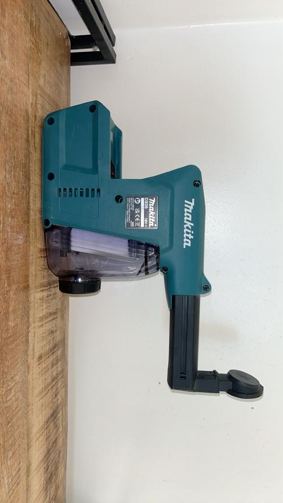 Makita DX07 stofafzuiging voor boorhamer, Ophalen, Zo goed als nieuw