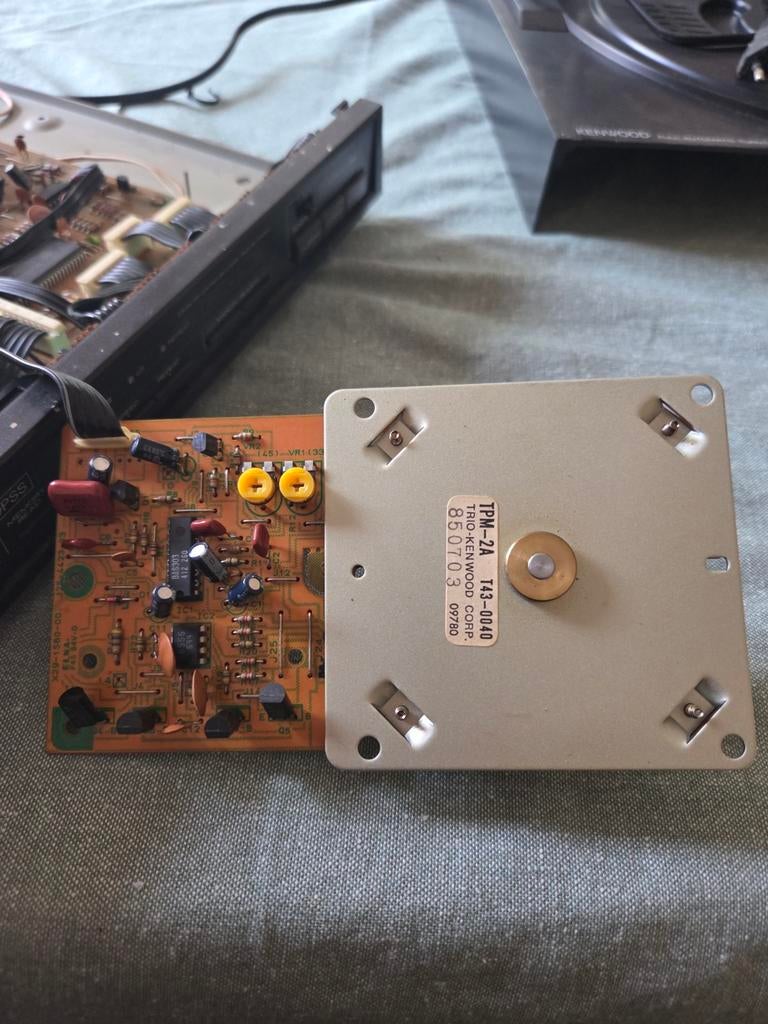 Gezocht: aandrijfmodule Kenwood KD-74F platenspeler, Ophalen of Verzenden, Overige merken