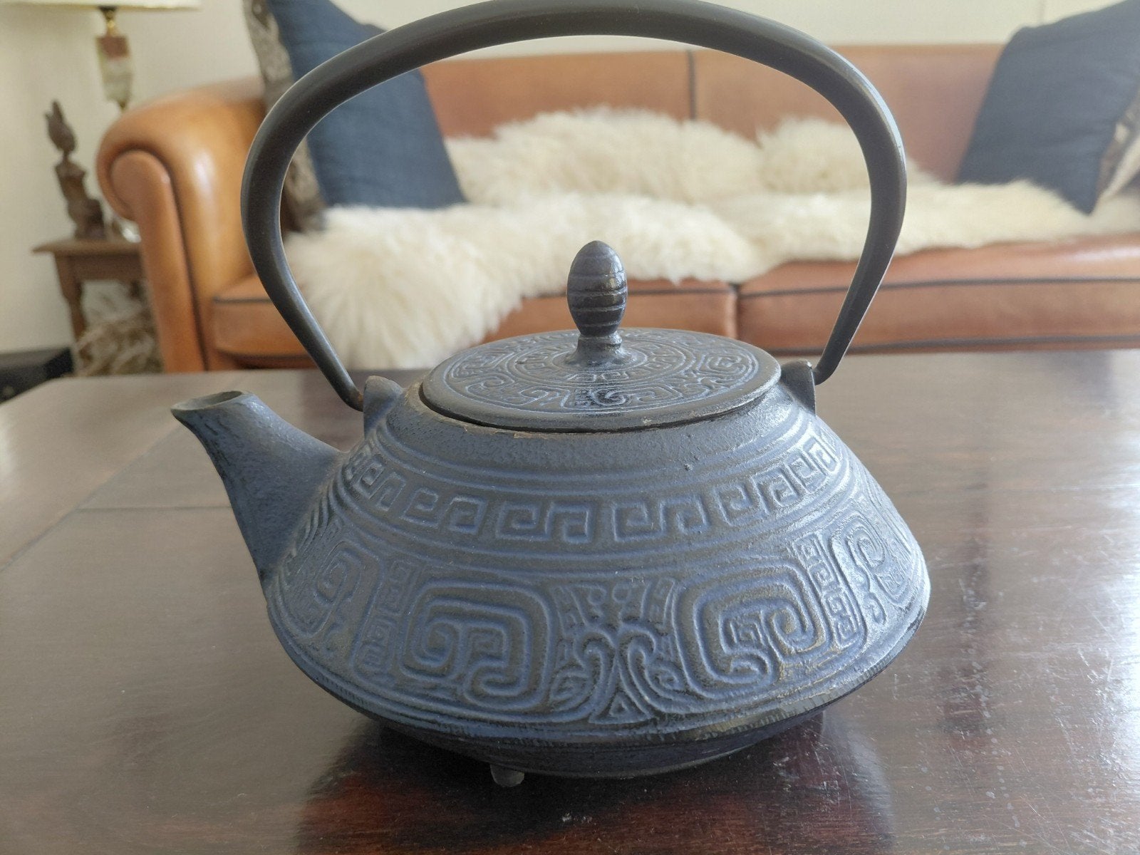 Antieke Japanse gietijzeren theepot met onderzetter, Ophalen of Verzenden