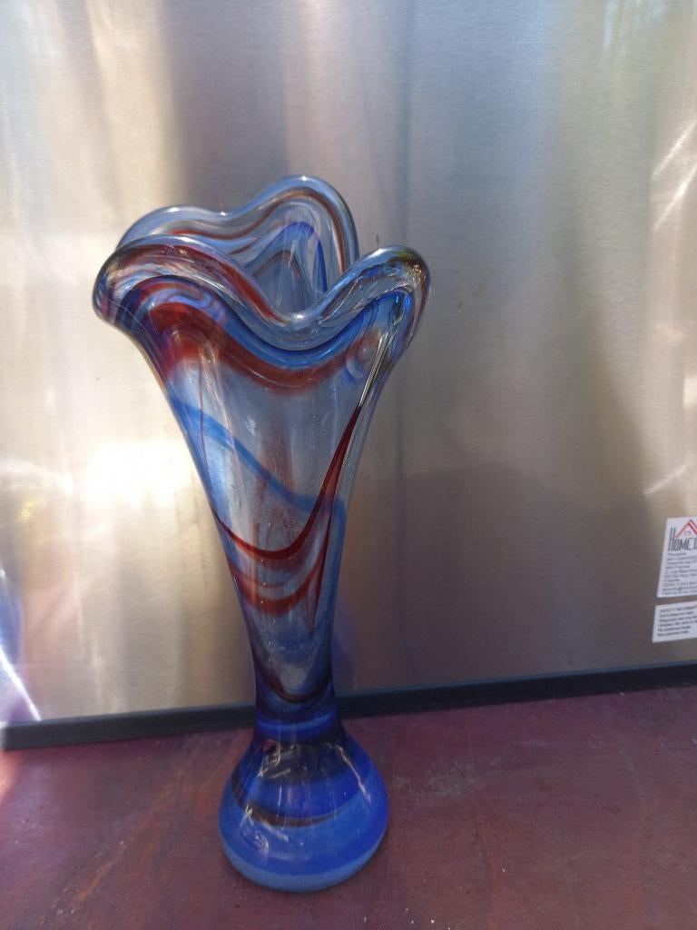 Unieke handgeblazen glazen vaas - Blauw, rood, wit, Antiek en Kunst, Antiek | Vazen, Ophalen of Verzenden