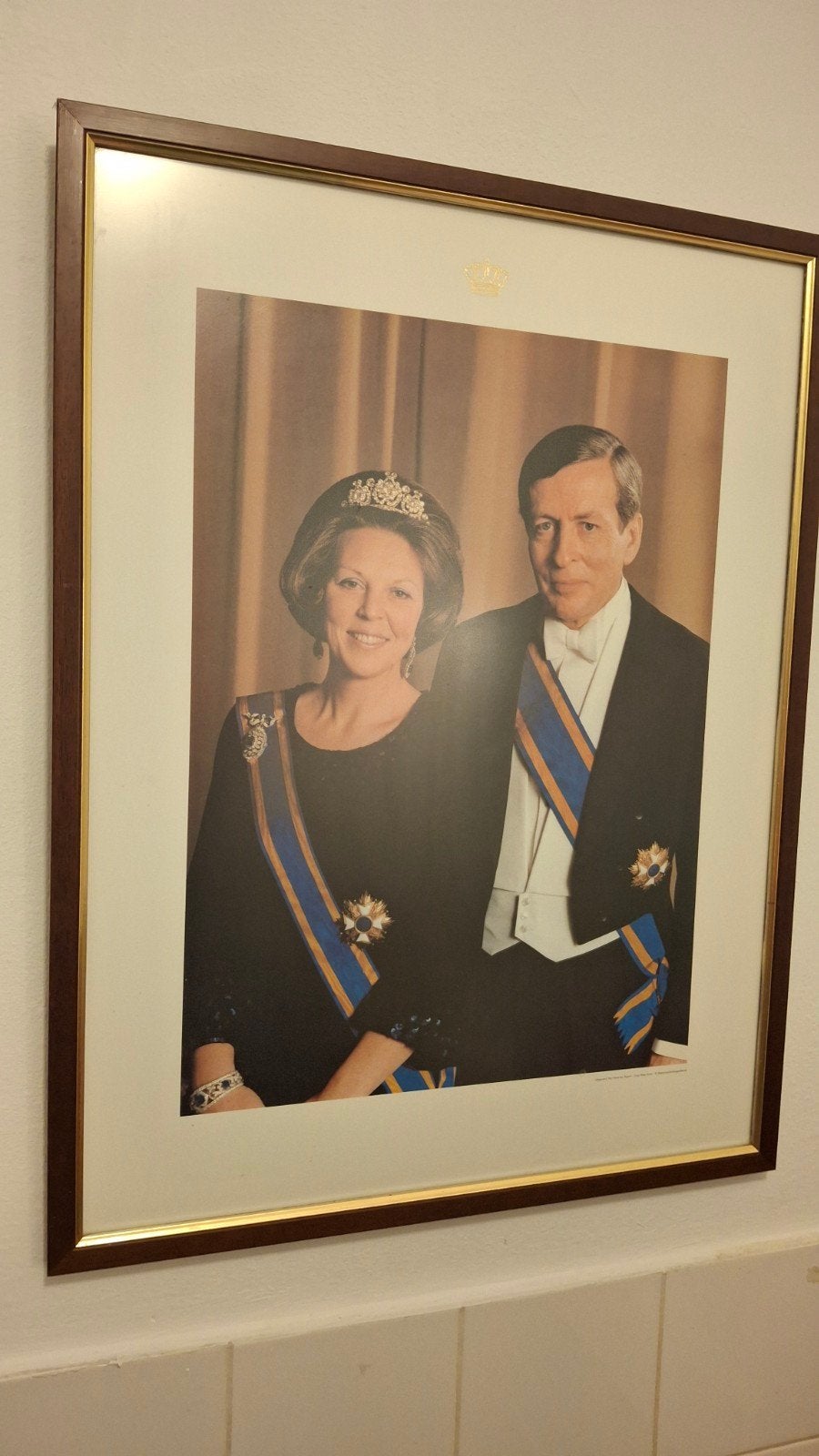 Ingelijste foto Beatrix en Claus - Uitgeverij Ten Have, Verzamelen, Ophalen of Verzenden, Gebruikt, Nederland, Kaart, Foto of Prent