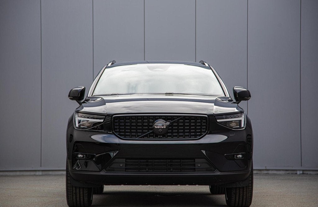 Volvo XC40 B3 MY 2027 SAMENSTELLEN EXTRA VOORDEEL, Startonderbreker, 15 km/l, Gebruikt, 4 cilinders