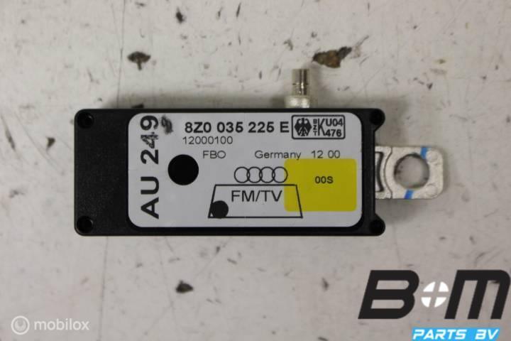 Antenneversterker Audi A2 8Z0035225E, Auto diversen, Autoradio's, Gebruikt