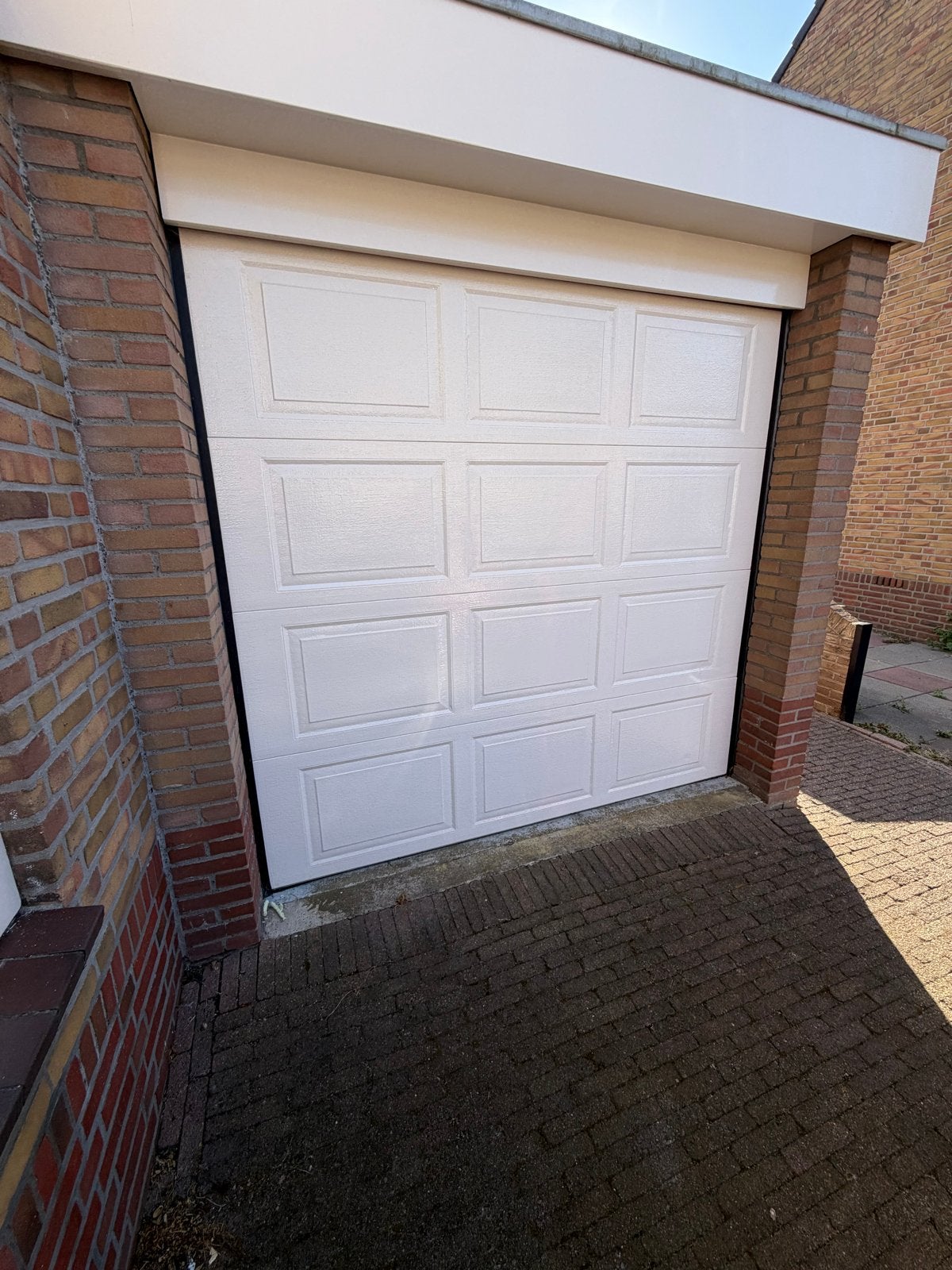 Creme sectionaal garagedeur 225x214 cm