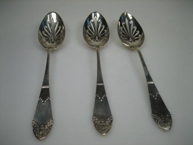 Antieke Zilveren Vruchtenlepel ca. 1858/1924, Antiek en Kunst, Antiek | Goud en Zilver, Zilver, Verzenden