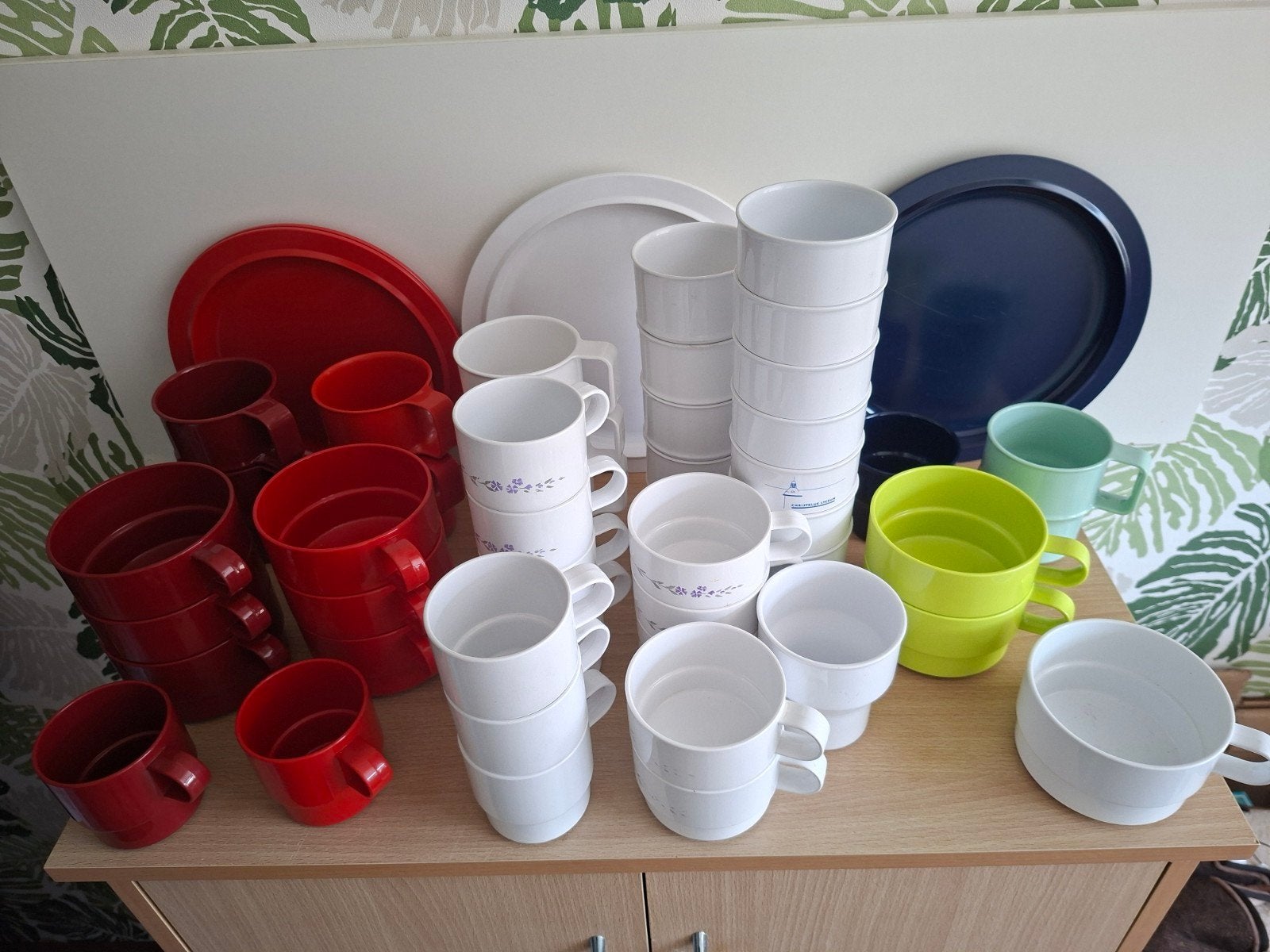 Mepal-rosti kampeerservies bord-soepkom-bekers hoog-laag P.S, Caravans en Kamperen, Kampeeraccessoires, Ophalen of Verzenden, Gebruikt