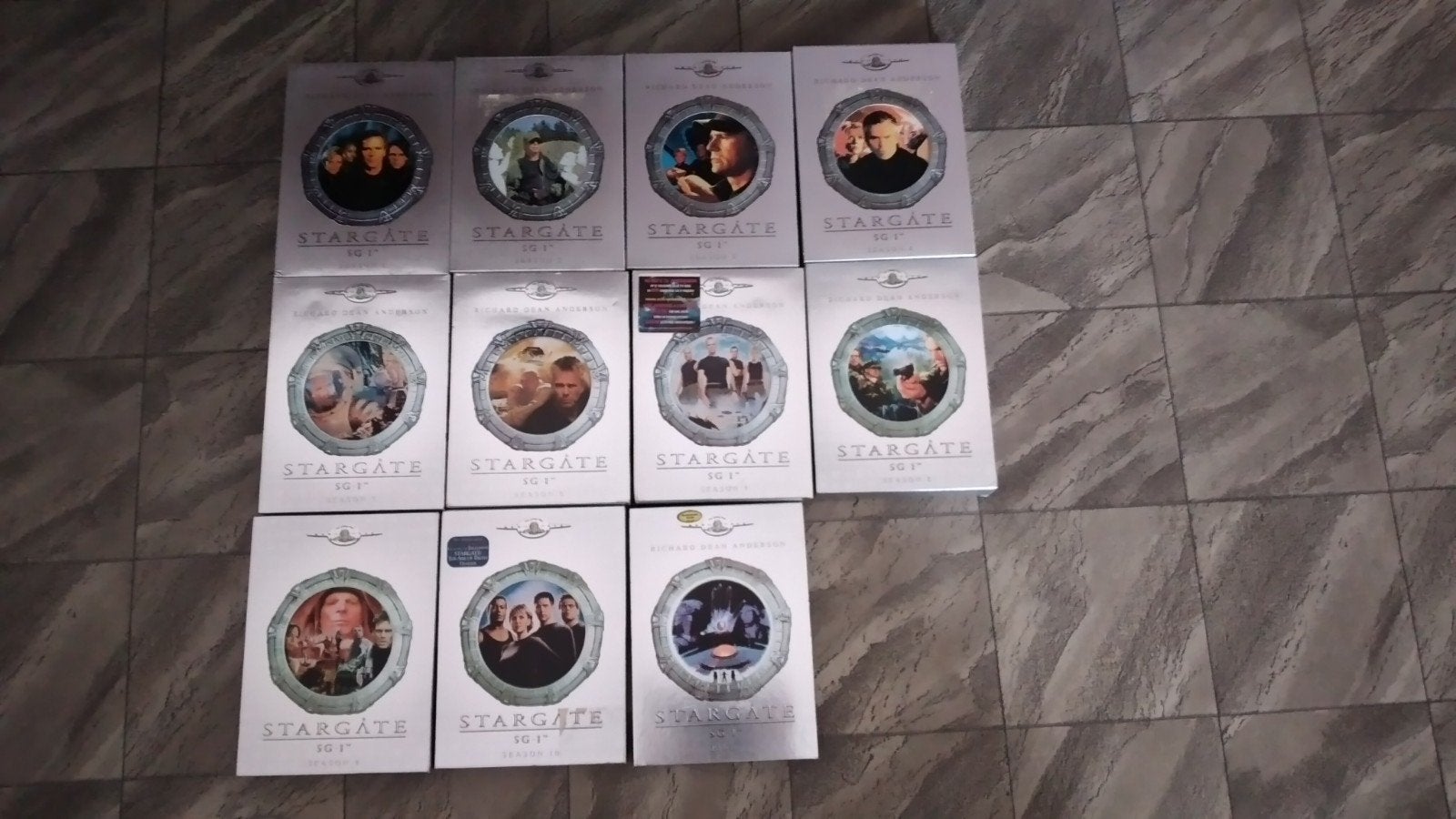 Stargate SG1 Alle seizoenen + pilot, Alle leeftijden, Ophalen of Verzenden, Zo goed als nieuw