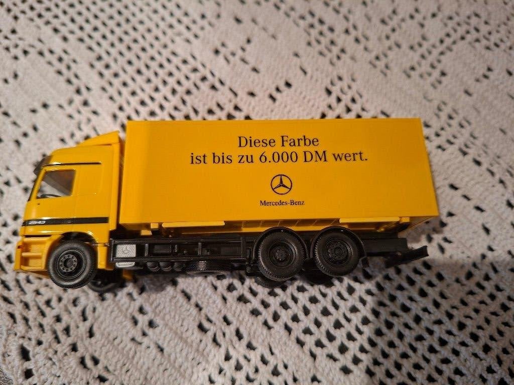 Model Truck - 1:87 - Actros Mercedes Benz - Motorwagen, Ophalen of Verzenden, Zo goed als nieuw, Bus of Vrachtwagen, Herpa