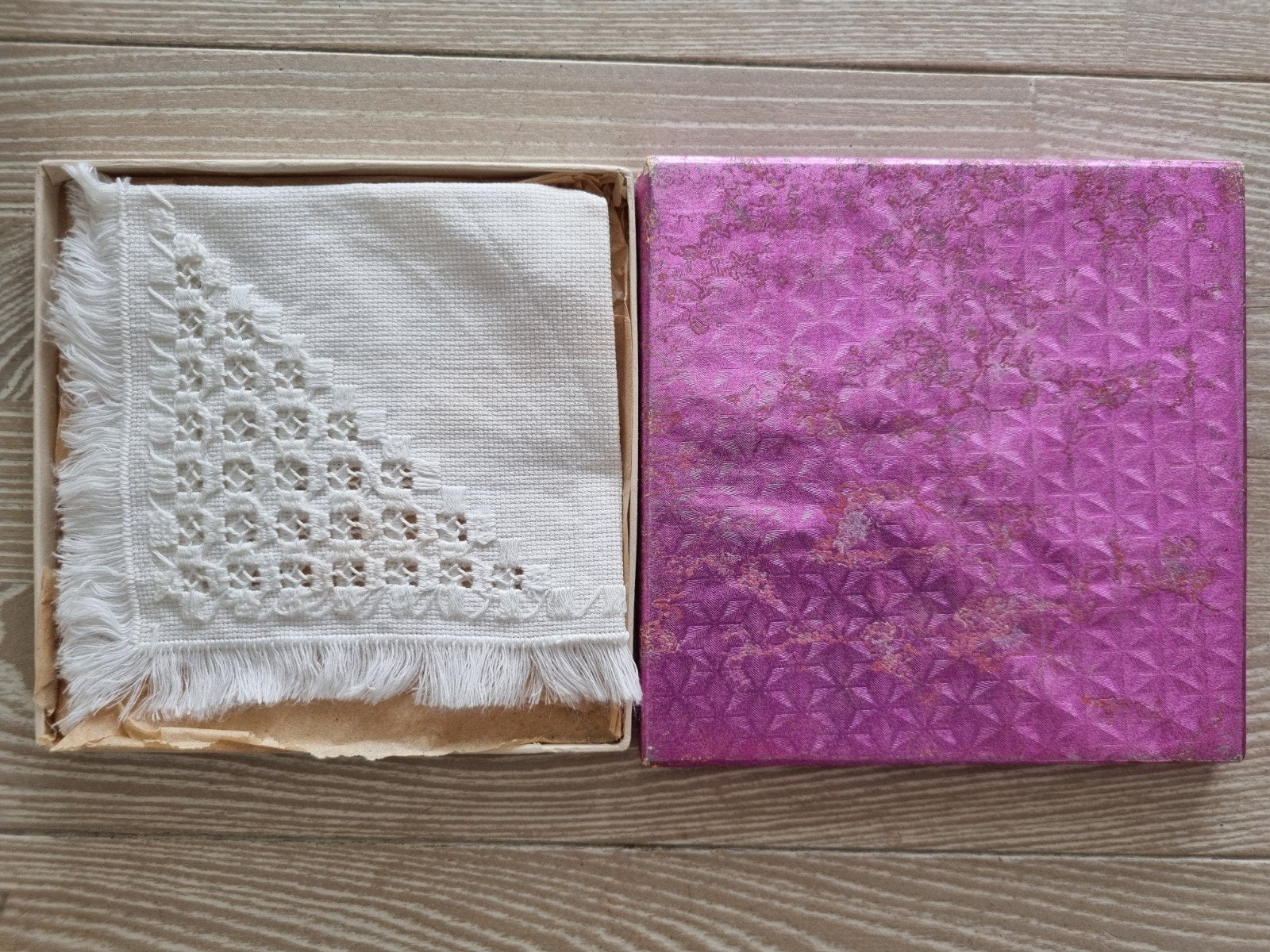 Antiek brocante handanger kleedje in originele verpakking, Ophalen of Verzenden
