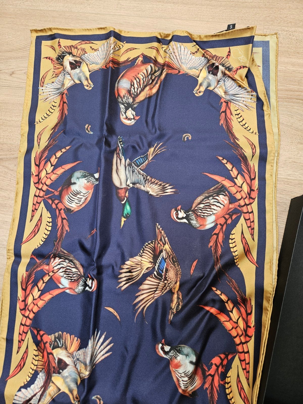 Clare Shaw Designs Zijden Sjaal met Vogelprint, Clare Shaw Designs, Ophalen of Verzenden, Nieuw