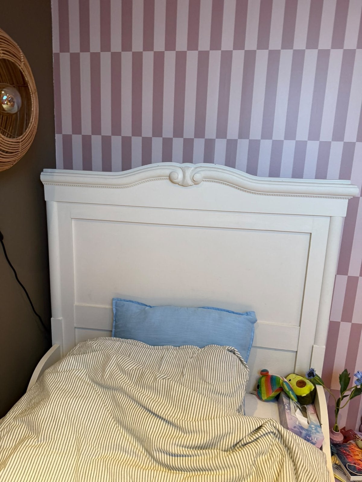 Eenpersoonsbed 200x100 cm met matras, Huis en Inrichting, Ophalen, Eenpersoons, Wit, 200 cm