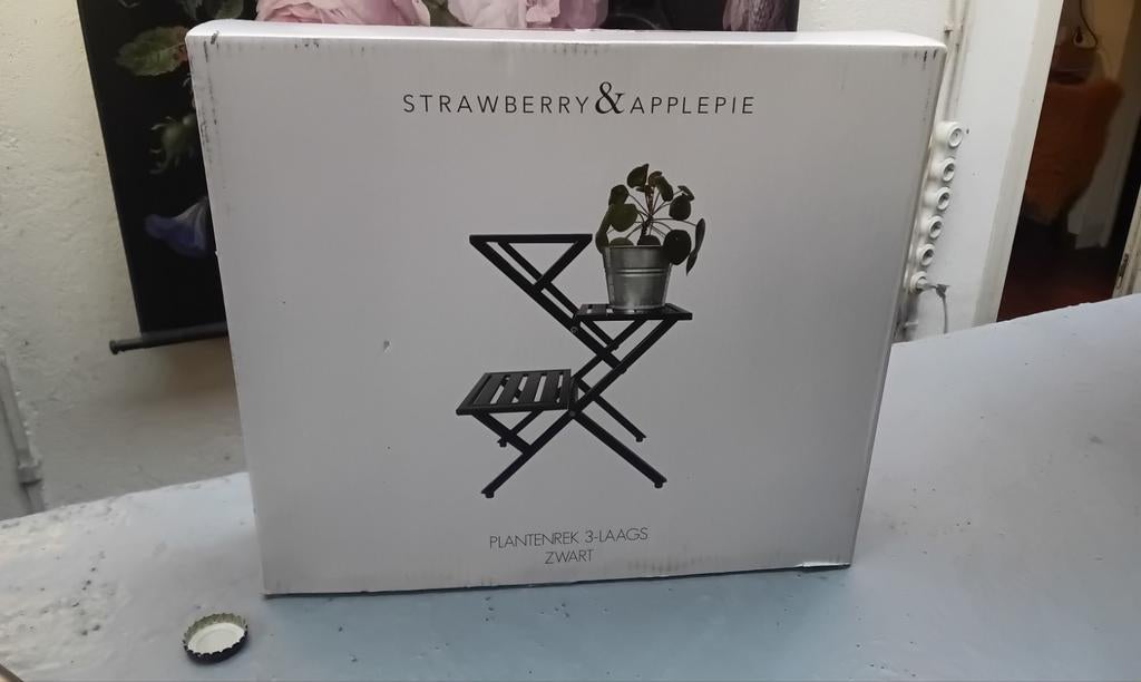 Strawberry & Applepie Plantenrek., Minder dan 60 cm, Nieuw, Ophalen of Verzenden, Metaal