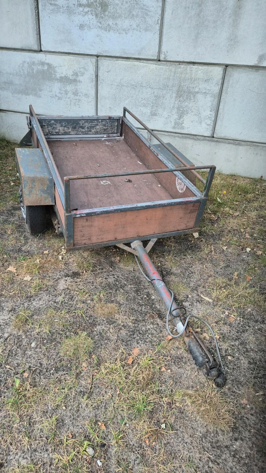 Aanhangwagen enkelasser en een kleine chassis aanhanger, Ophalen, Zo goed als nieuw